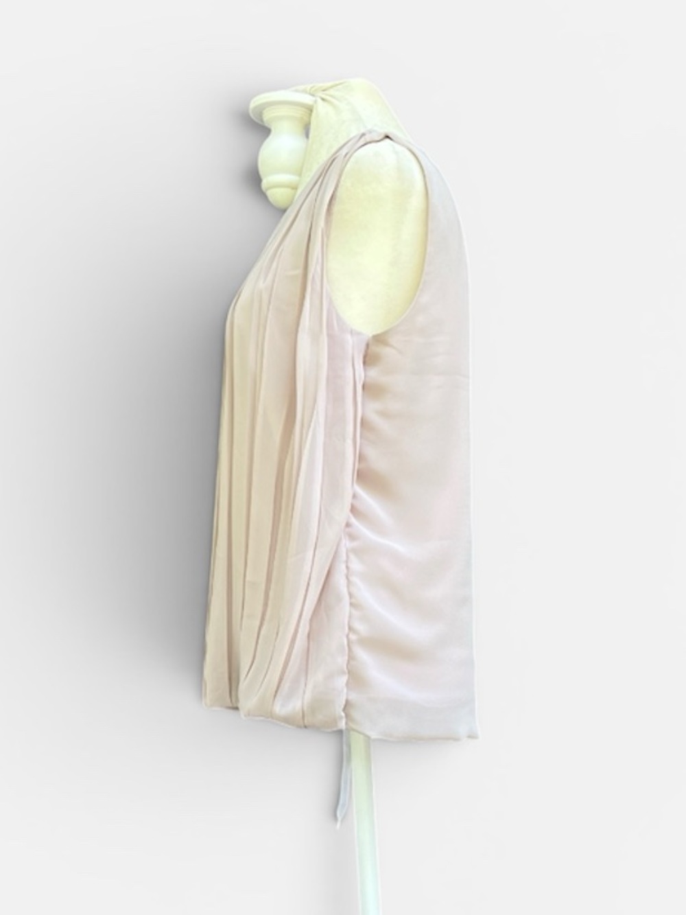 Calvin Klein Sleeveless Pleated Bubble-Hem Blouse in Tan Size Large - Picture 7 of 13